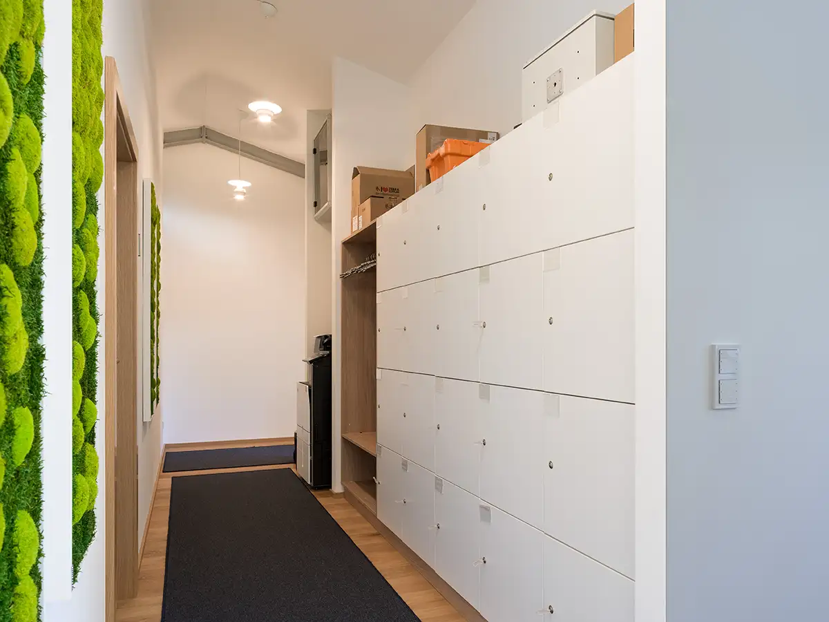 Employee lockers at AMW in Warngau