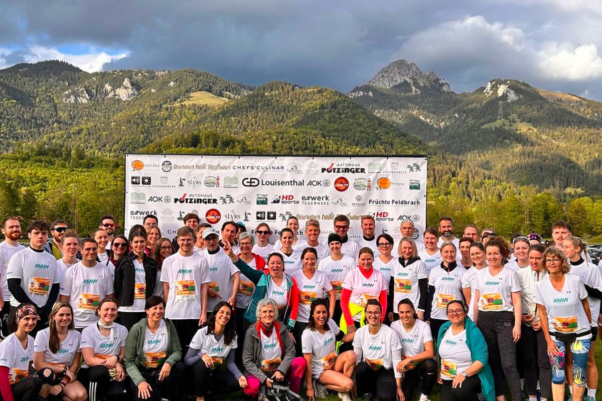 Gruppenfoto der Teilnehmer von AMW am Hasenöhrl-Lauf
