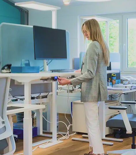 Standing workstation at the AMW office in Warngau